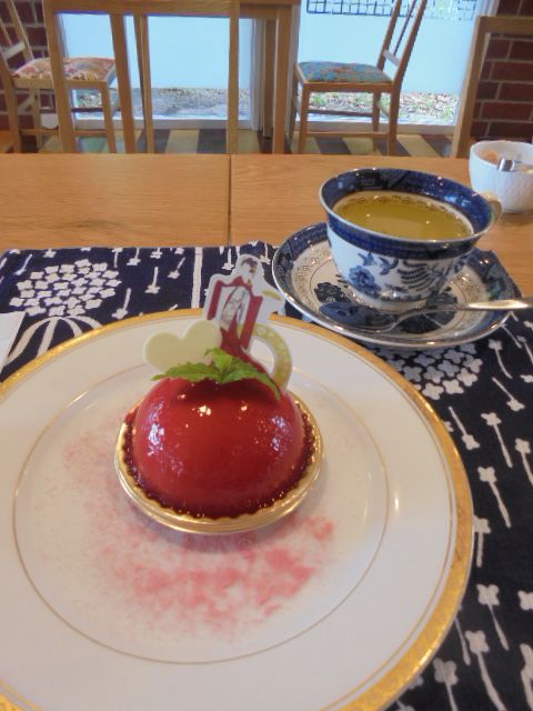 竜田姫をイメージしたケーキとレモングラス×緑茶のハツコイ