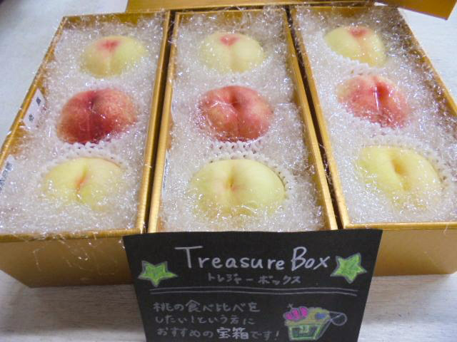 桃の食べ比べができる「TreasureBox（トレジャーボックス）」