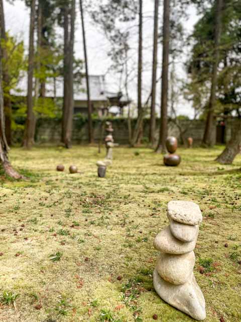 空間に溶け込むアート作品