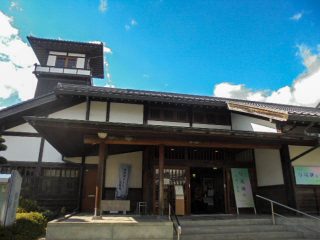 矢掛郷土美術館・矢掛商店街『やかげ?石彫?なんそれ!展』