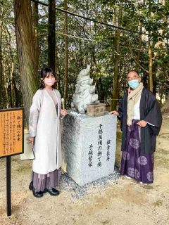 牛窓神社「撫で穐（かめ）」・パン屋「オぷスト」