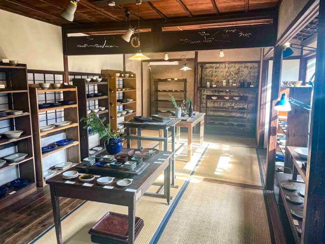 寺村光輔の器展「原点」展示の様子