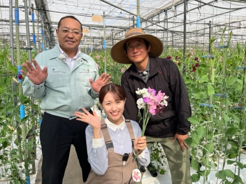 小野充常務理事と木下さんと難波キャスター