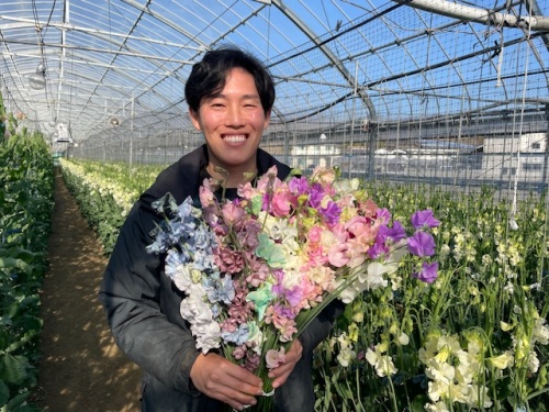 JA晴れの国岡山船穂町花き部会の淺野慎之佑さん