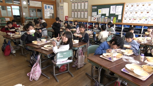 天津小学校生徒のみなさん