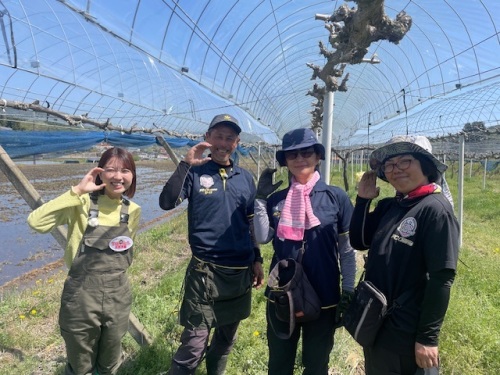 森田さん夫妻とスタッフの西さんと古米さん