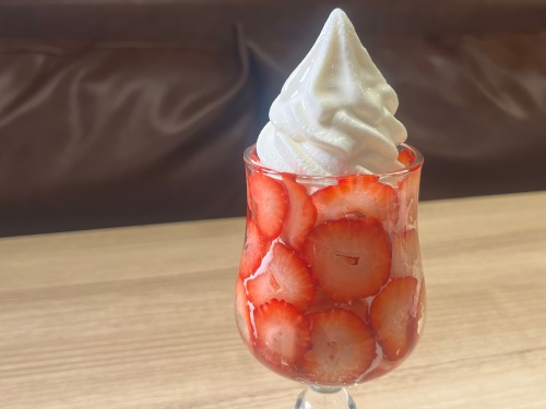 ソフトクリームパフェ