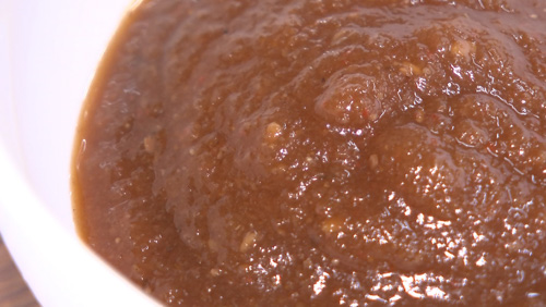  新高梨をふんだんに使った「焼肉のたれ」