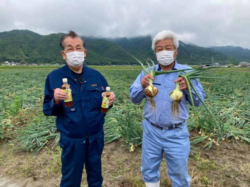 左:矢掛町長 山野通彦さん 右:髙月周次郎さん