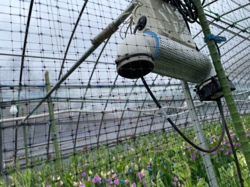 ハウスの中心にある機械