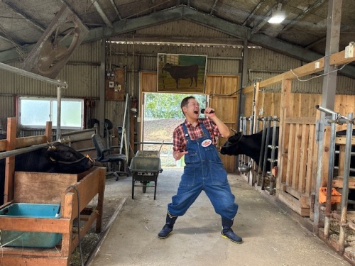 岡山県住みます芸人でB’z大好きハロー植田さん