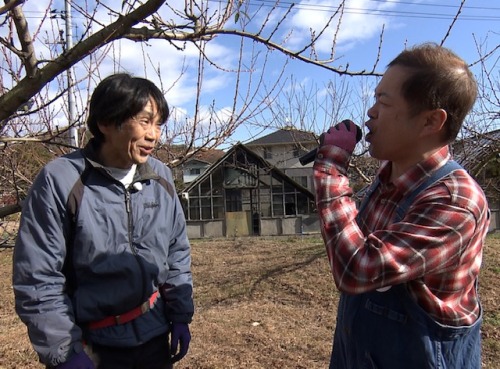 歌いだすハローさん