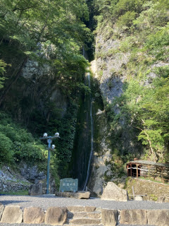 絹掛の滝 | 井原市 ちむどんさん