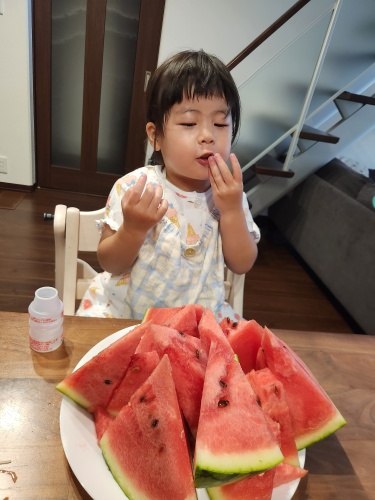 スイカの季節(姉妹) | 岡山市 大西さん