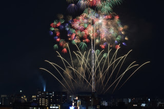 夜空はお花畑！ | 高松市　ジェネラル・ポチさん