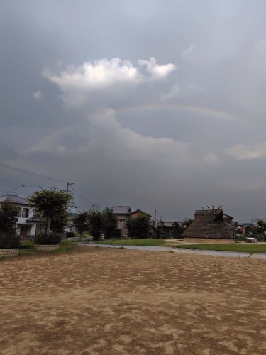 暗くなった東の空に虹が掛かりました。 | 瀬戸内市 野﨑さん