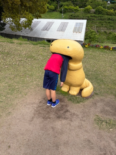 パクッ