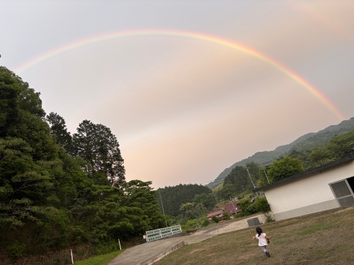 ママー！虹だよー！ | 津山市　にったんさん