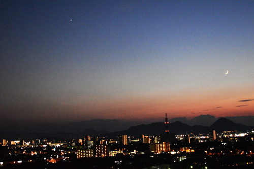 秋の夕暮れ 宵の明星 三日月お月さん | 高松市 泉本さん