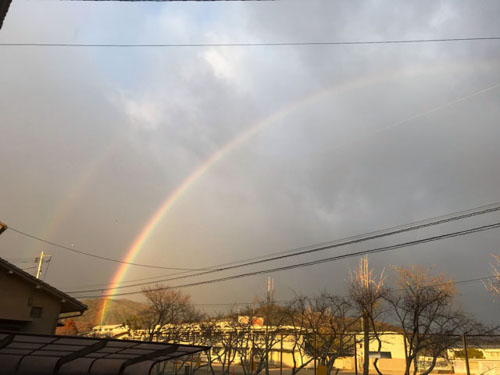 小学校に虹が掛かる | 岡山市　白澤さん