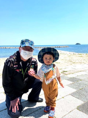 孫と散歩 | さぬき市 さぬきの、ひでさん