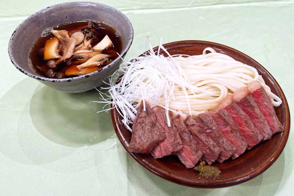 絶品！！秋のステーキつけ麺