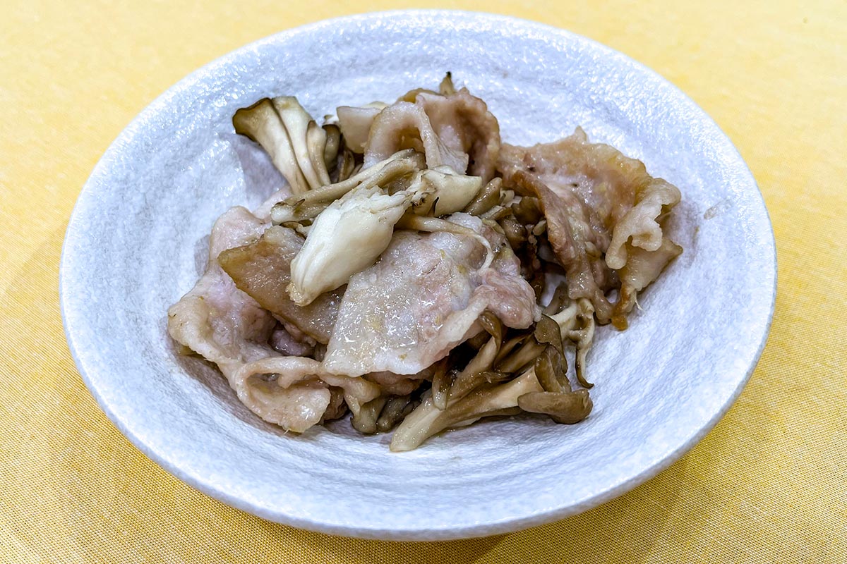 まいたけと豚肉のしょうが炒め