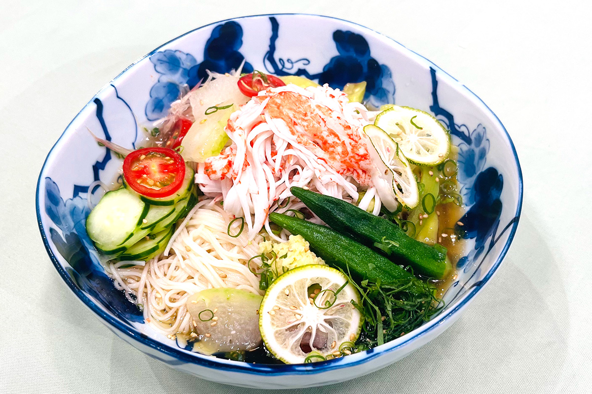 かにかまと夏野菜の冷やしあんかけソーメン