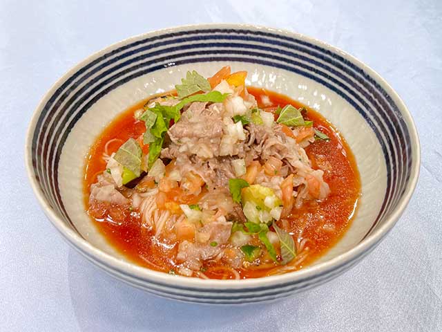 牛肉のサルサソース和え素麺