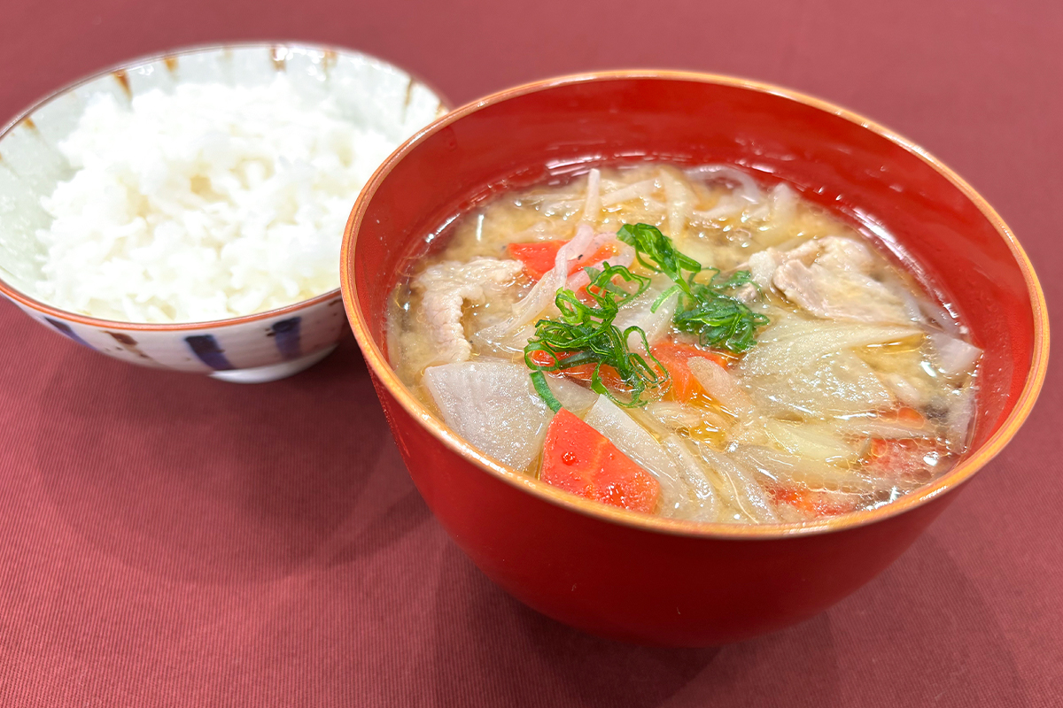 具だくさん！ 豚汁