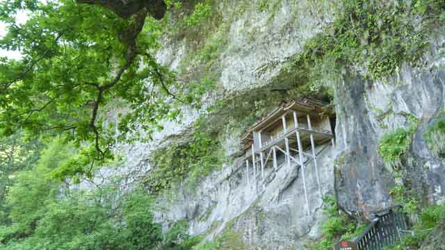 三徳山三佛寺奥院国宝投入堂