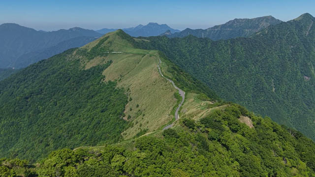 UFOライン（瓶ヶ森林道）
